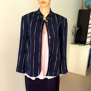 Black Casual Weekend Blazer Size: 6
